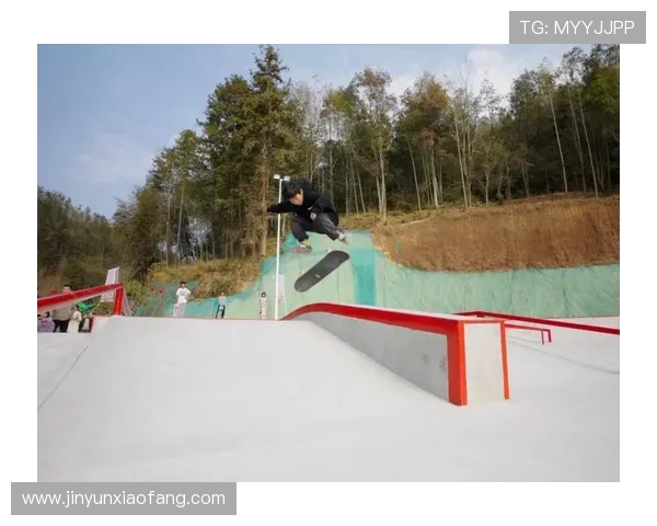 杭州滑板队灵活性探秘：运动与艺术的完美结合之旅